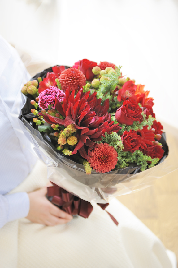 ブーケ Lサイズ シックモダン系 花束 ブーケ ブーケ 小さめ 開店祝いの花や胡蝶蘭などお祝いの花とフラワーギフトならビジネスフラワー