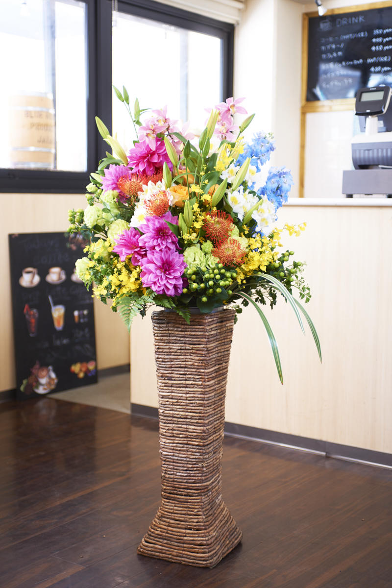祝い花と供花 ネットの花屋 ビジネスフラワー スタンド花 スクエアタイプ Lサイズ エスペッシャリー お任せ ミックス系